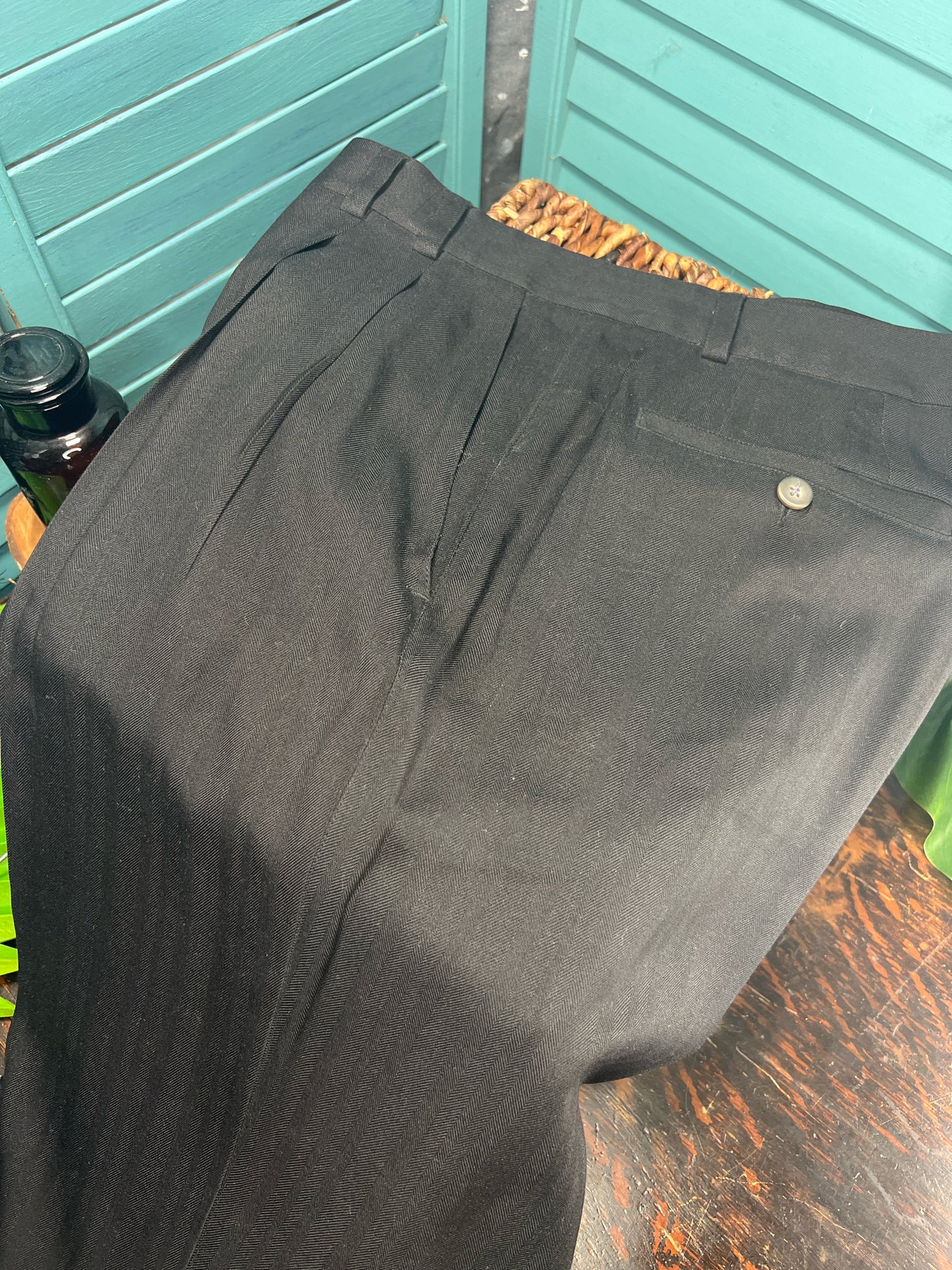 Size 36 Axis Men's Pants