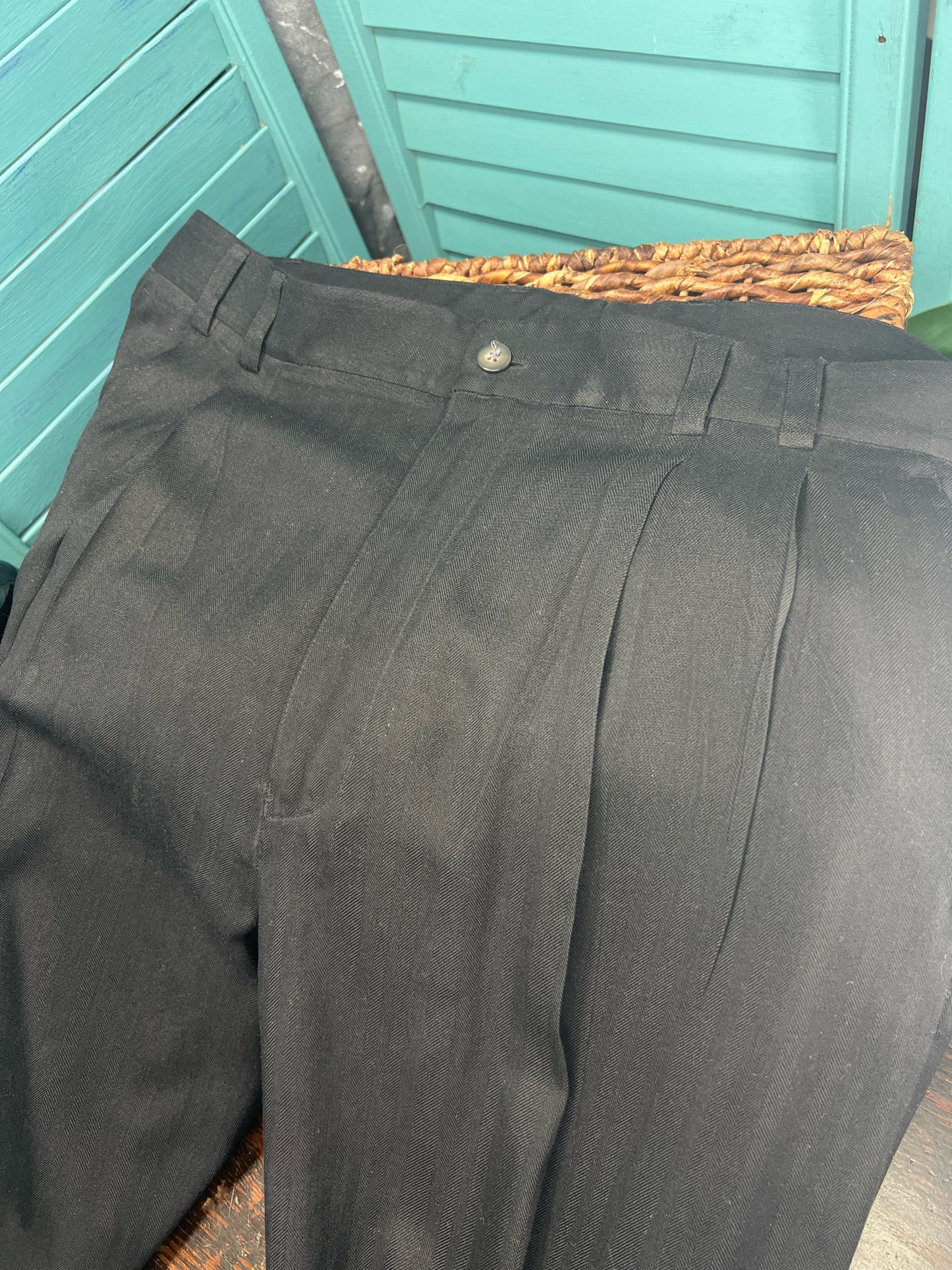 Size 36 Axis Men's Pants